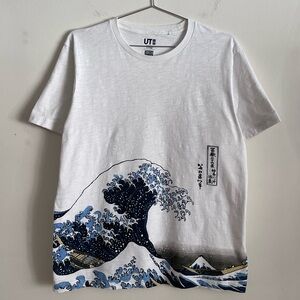 Uniqlo Hokusai Blue Wave Tee - XL
